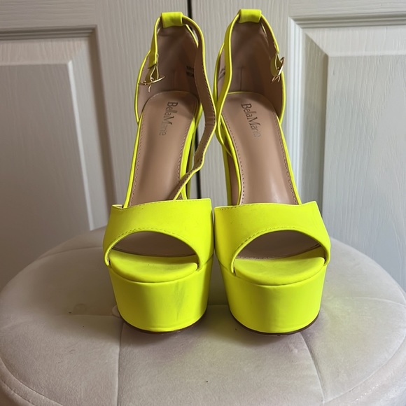 Heels - Picture 2 of 4